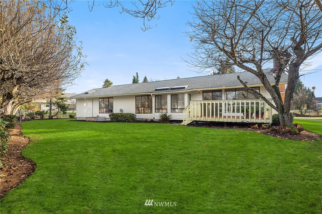 1405 North 34th Street Renton, WA 98056 - Photo 9 of 36