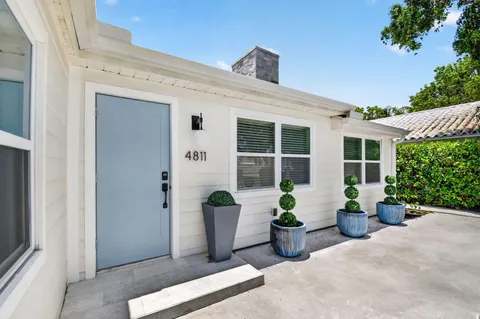 $2,040,000 | 4811 North Flagler Drive, West Palm Beach, FL 33407
