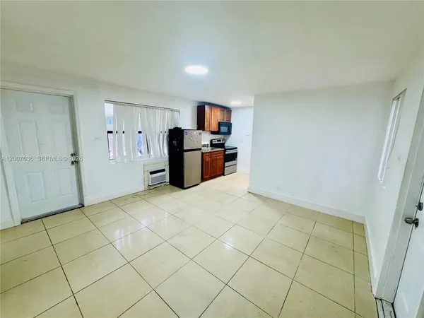 $1,350 | 536 Southwest 6th Terrace, Unit 536, Homestead, FL 33030