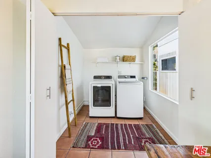 $1,399,000 | 2550 Corralitas Drive, Los Angeles, CA 90039