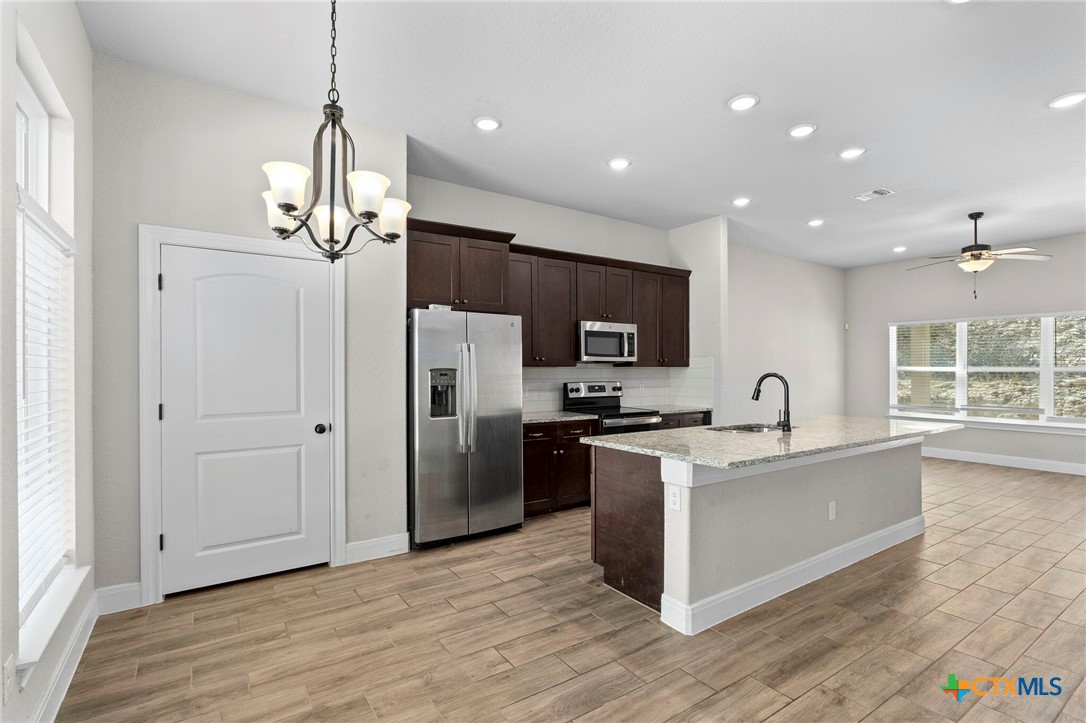 229 High Drive, Unit B Spring Branch, TX 78070 - Photo 5 of 22