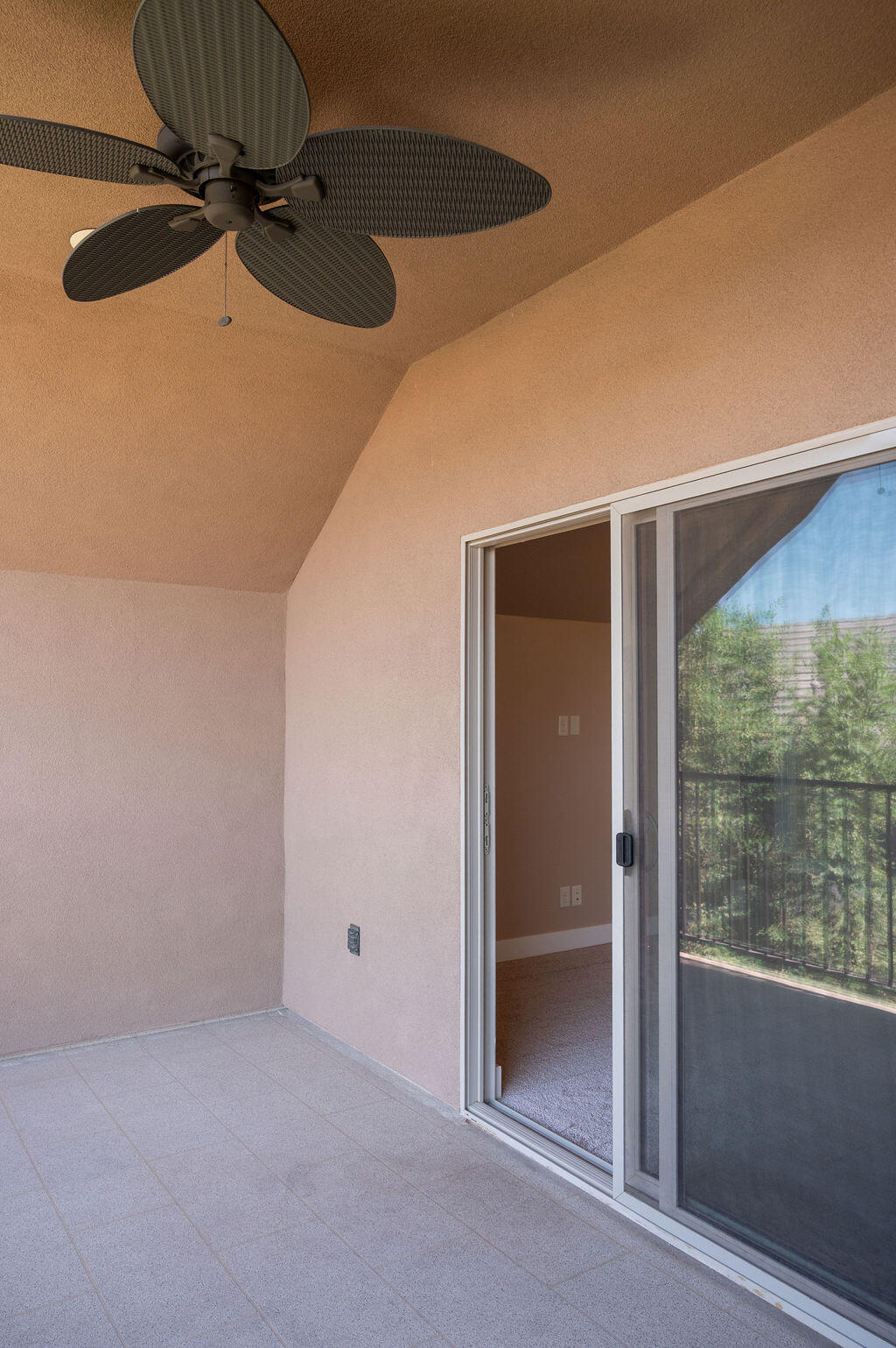 722 East 1070th Street South St. George, UT 84790 - Photo 33 of 60 Upstairs walk out patio