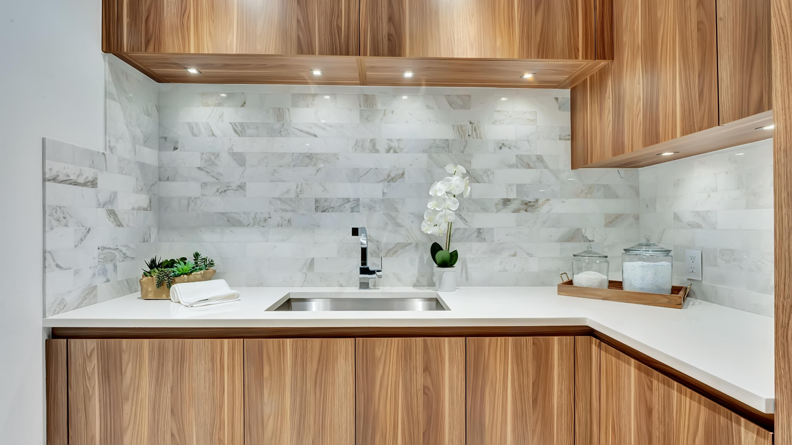 462 East Boca Raton Road Boca Raton, FL 33432 - Photo 24 of 43 Laundry