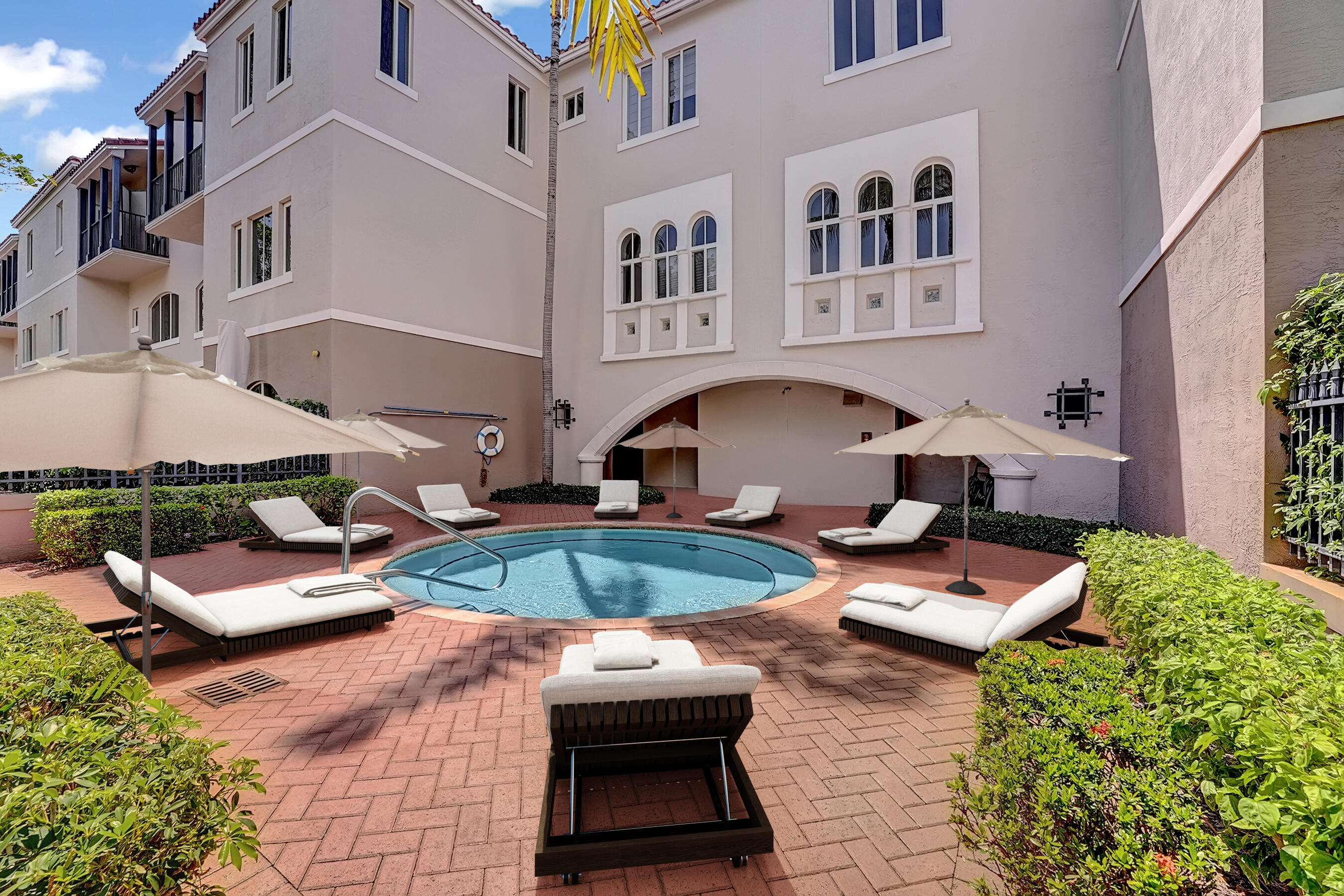 462 East Boca Raton Road Boca Raton, FL 33432 - Photo 31 of 43 Pool Area