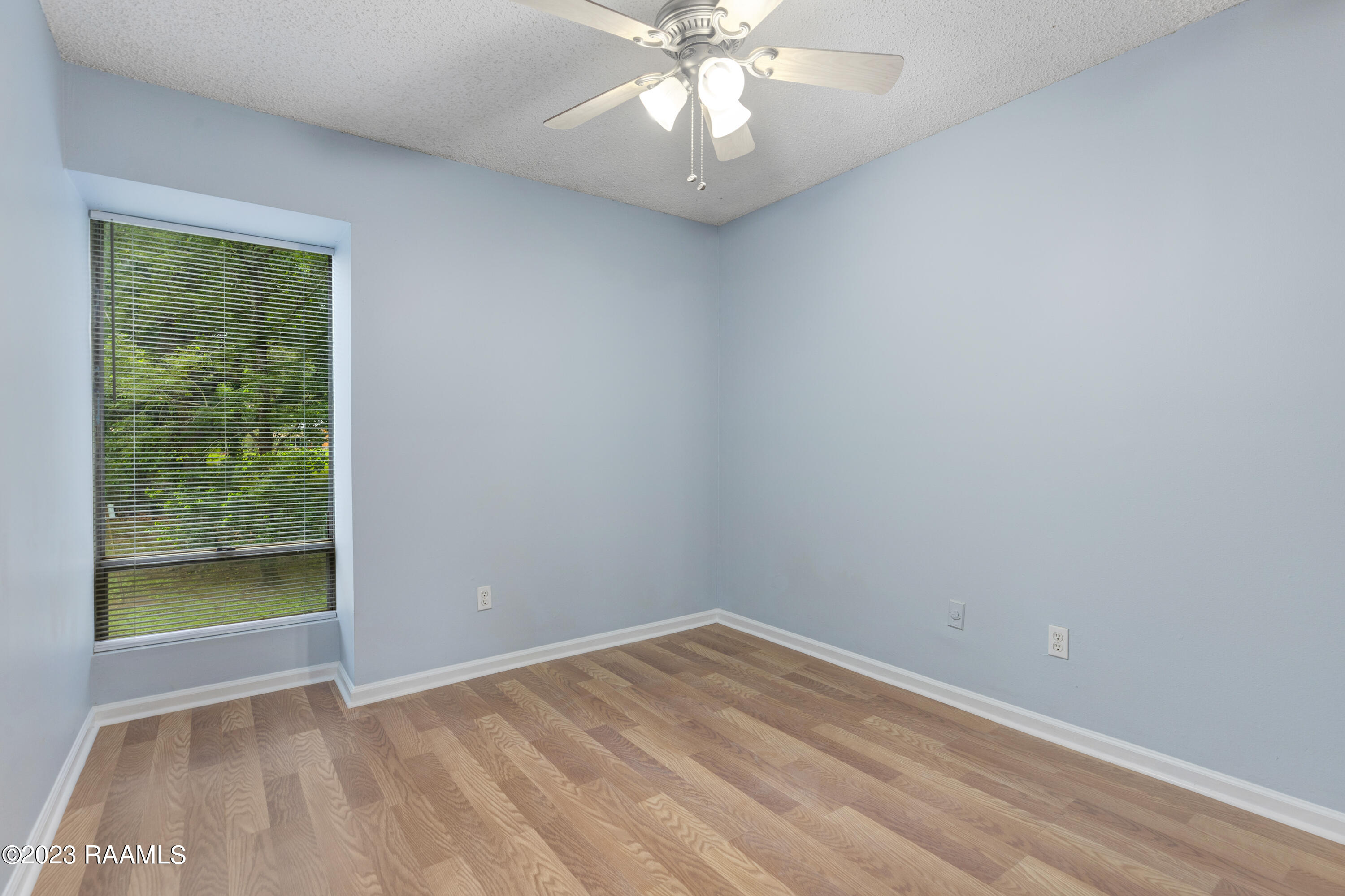 9 Morning Glory Square Lafayette, LA 70507 - Photo 10 of 15 Secondary Bedroom