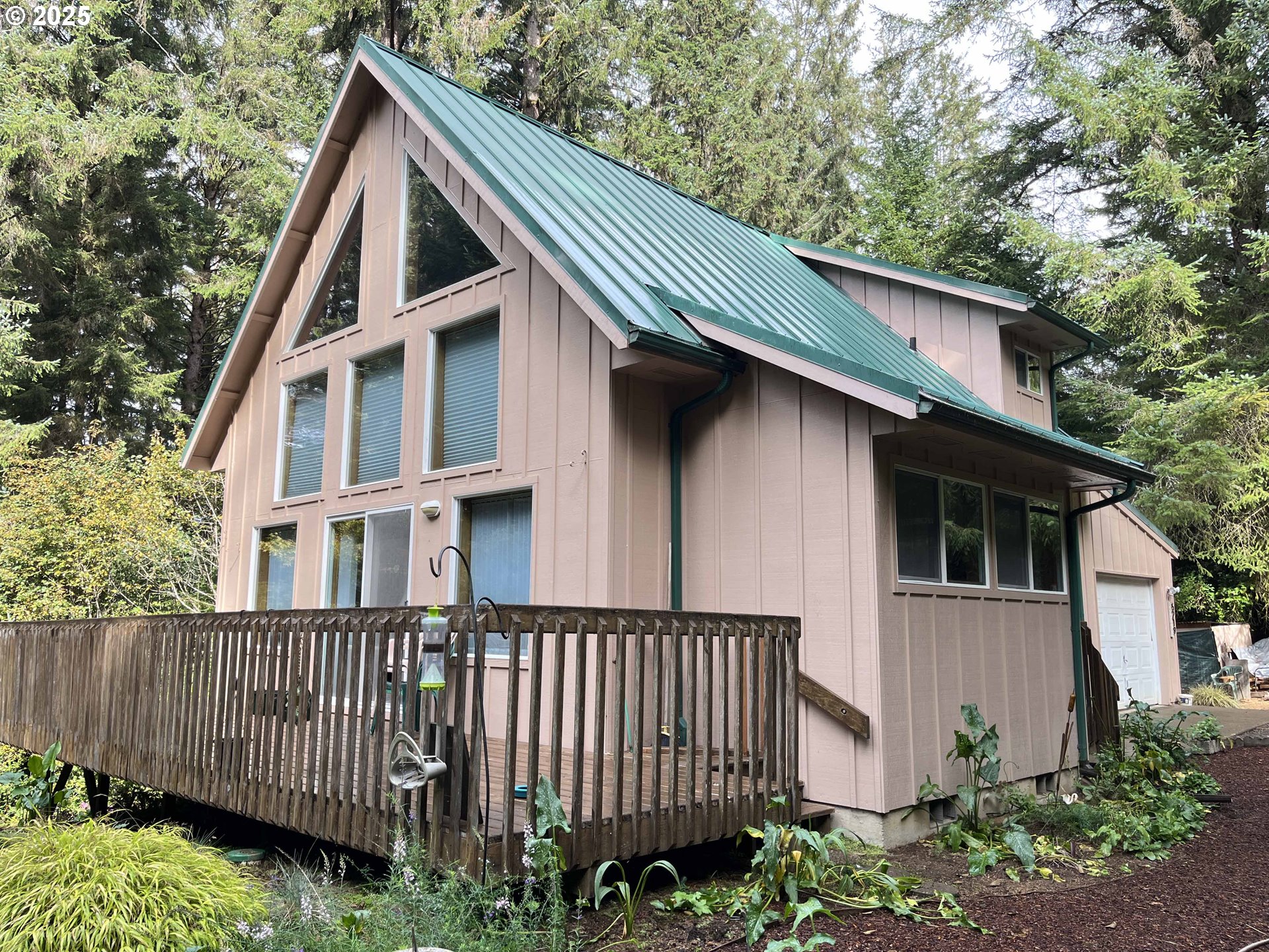 5219 Boy Scout Road Florence, OR 97439 - Photo 3 of 48