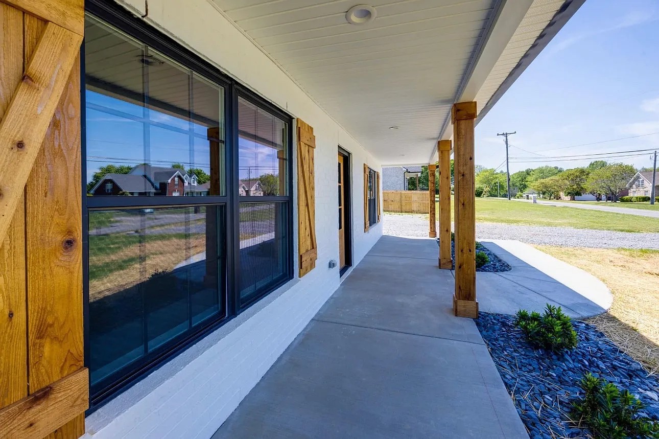 759 North Palmers Chapel Road White House, TN 37188 - Photo 3 of 4