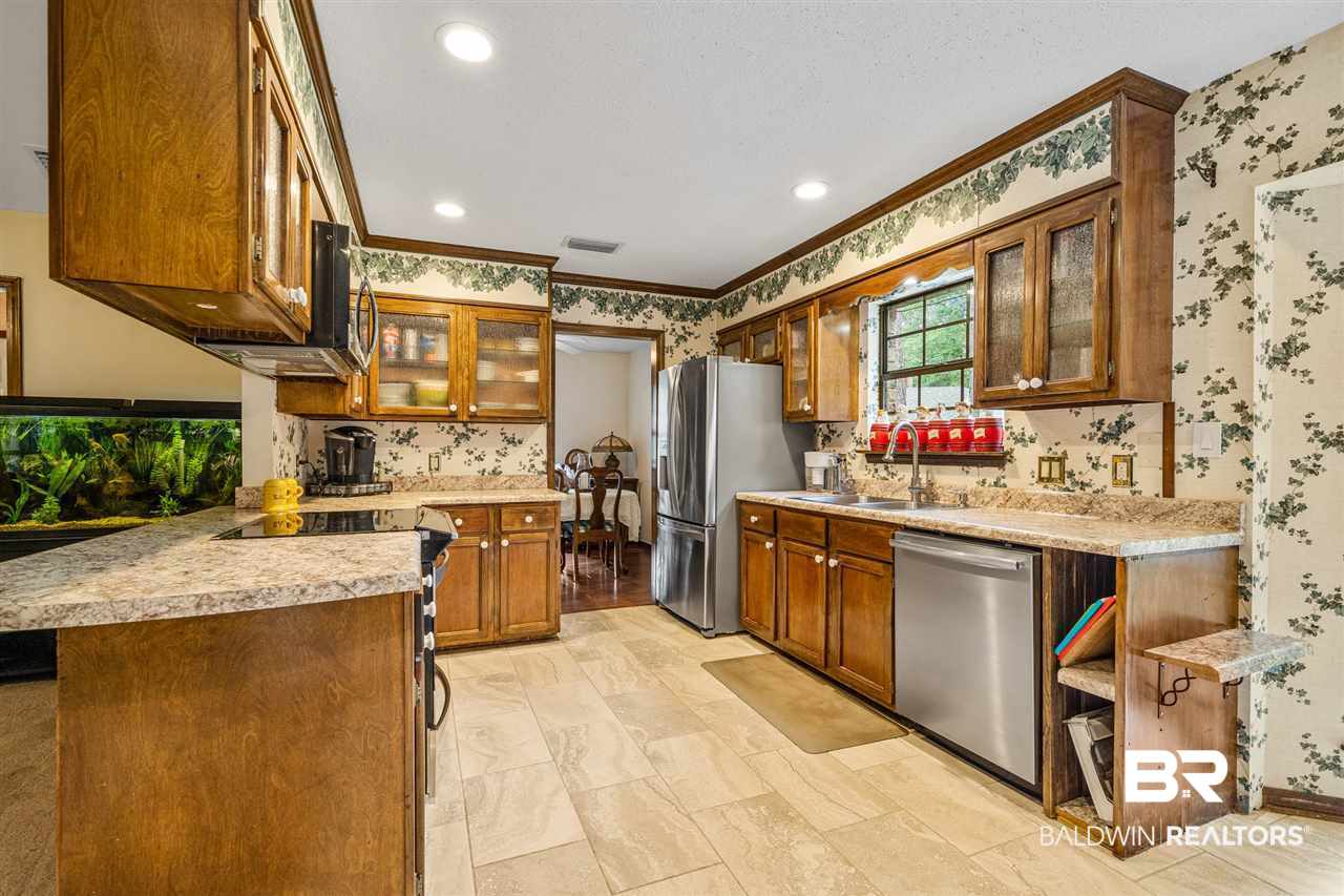 108 Vermell Circle Daphne, AL 36526 - Photo 15 of 38 Kitchen