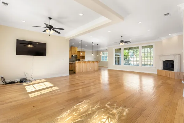 $1,199,999 | 14440 Sea Biscuit Court, Redding, CA 96003