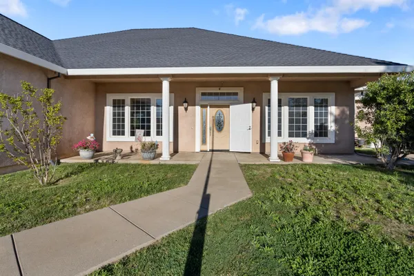 $1,199,999 | 14440 Sea Biscuit Court, Redding, CA 96003