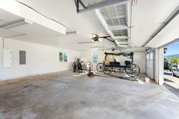 $1,199,999 | 14440 Sea Biscuit Court, Redding, CA 96003