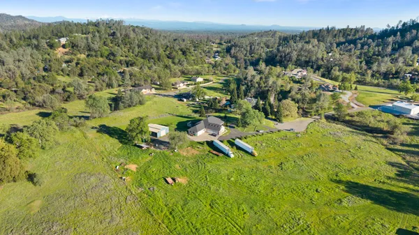 $1,199,999 | 14440 Sea Biscuit Court, Redding, CA 96003