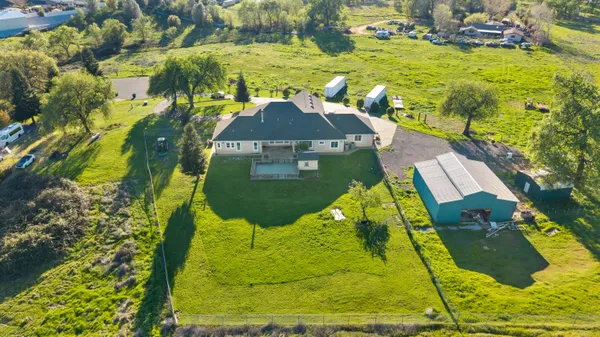 $1,199,999 | 14440 Sea Biscuit Court, Redding, CA 96003