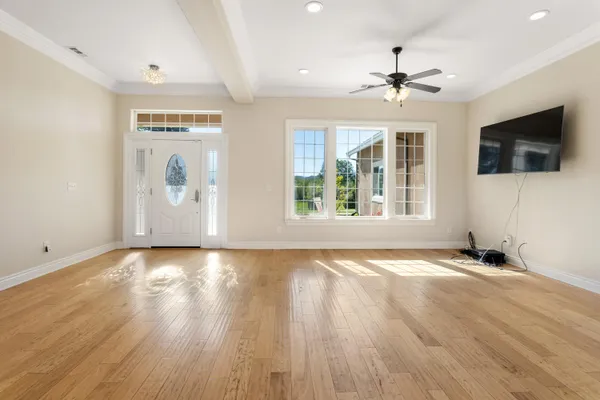 $1,199,999 | 14440 Sea Biscuit Court, Redding, CA 96003