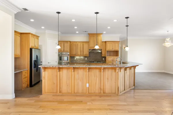 $1,199,999 | 14440 Sea Biscuit Court, Redding, CA 96003