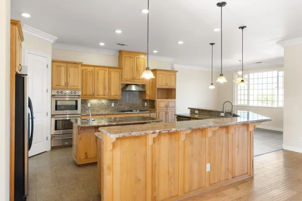 $1,199,999 | 14440 Sea Biscuit Court, Redding, CA 96003