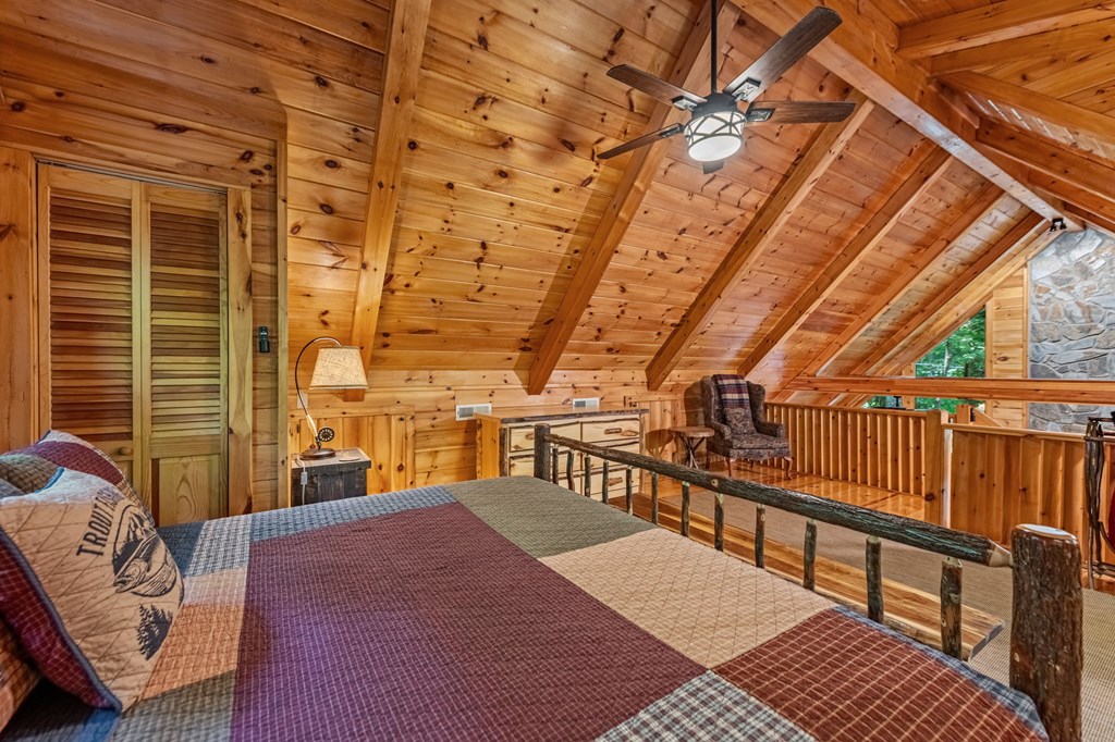 77 Old Covered Bridge Road Cherry Log, GA 30522 - Photo 25 of 96 Master suite