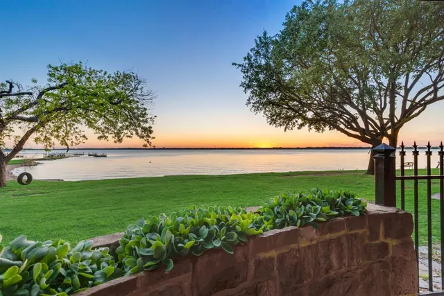 a view of a garden with an outdoor space