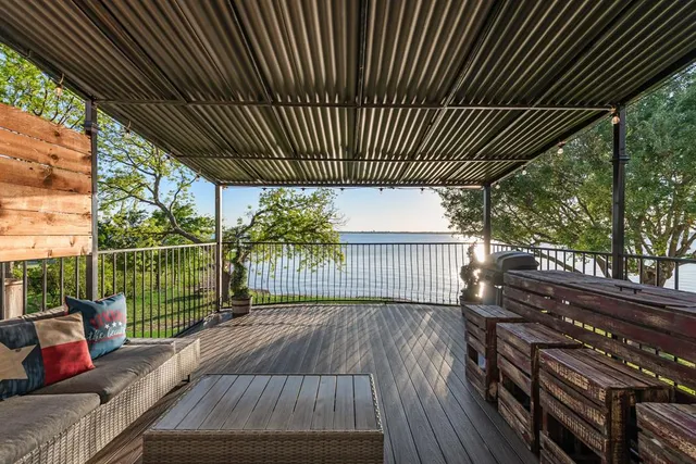 a view of outdoor space with seating space