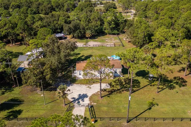 $399,900 | 3950 Pioneer 10th Street, Clewiston, FL 33440