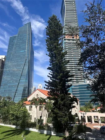 a view of a multi story building