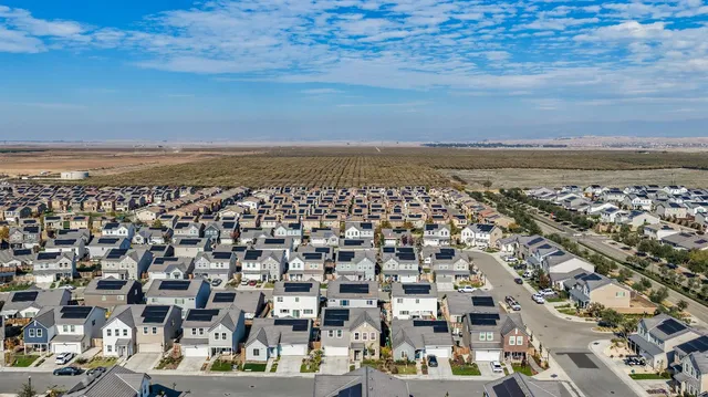 $575,000 | 379 Aria Avenue, Madera, CA 93636