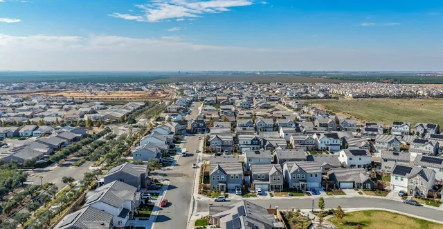 $575,000 | 379 Aria Avenue, Madera, CA 93636