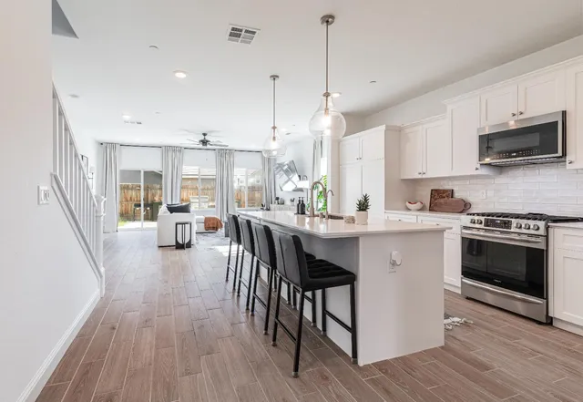 $575,000 | 379 Aria Avenue, Madera, CA 93636