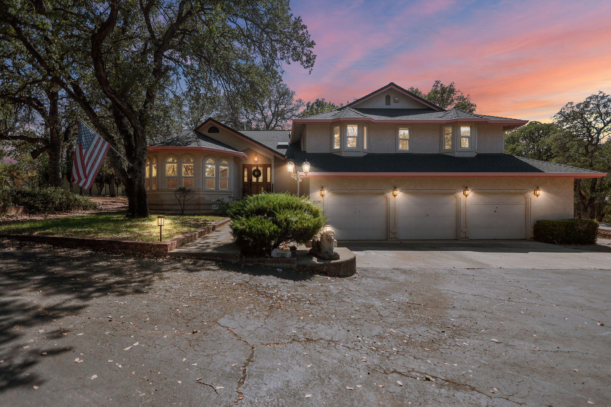 21791 Wilcox Road Red Bluff, CA 96080 - Photo 113 of 135 5 Car Garage + 3 Car Size Workshop