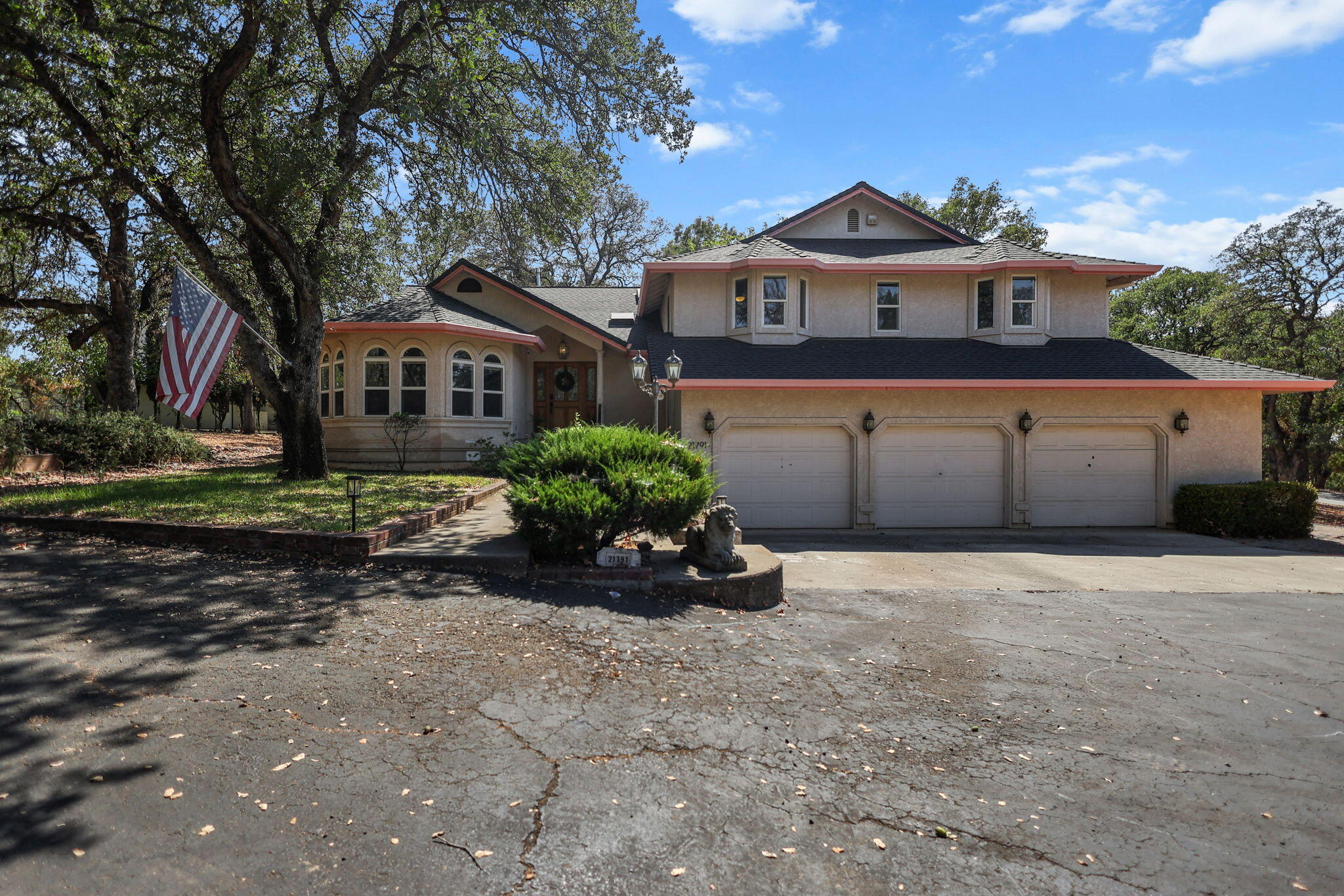 21791 Wilcox Road Red Bluff, CA 96080 - Photo 126 of 135 5 Car Garage + 3 Car Size Workshop