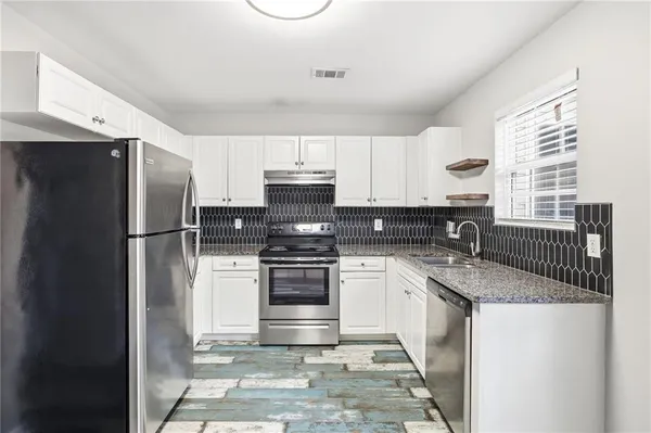 $1,950 | 103 Lilli Lane, Woodstock, GA 30188