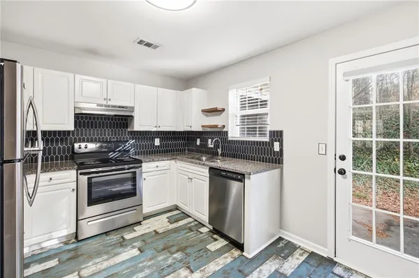 $1,950 | 103 Lilli Lane, Woodstock, GA 30188