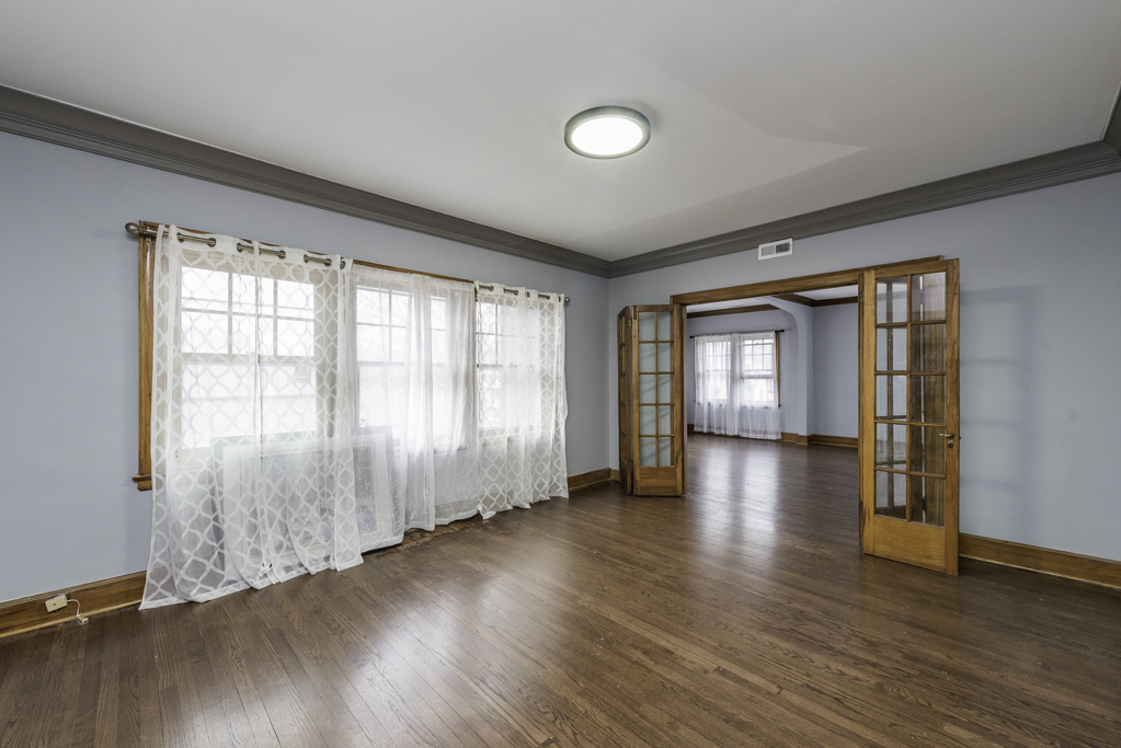 415 West Ridgeland Avenue, Unit 2 Waukegan, IL 60085 - Photo 12 of 25