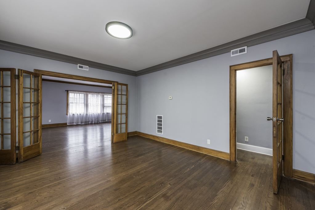 415 West Ridgeland Avenue, Unit 2 Waukegan, IL 60085 - Photo 13 of 25