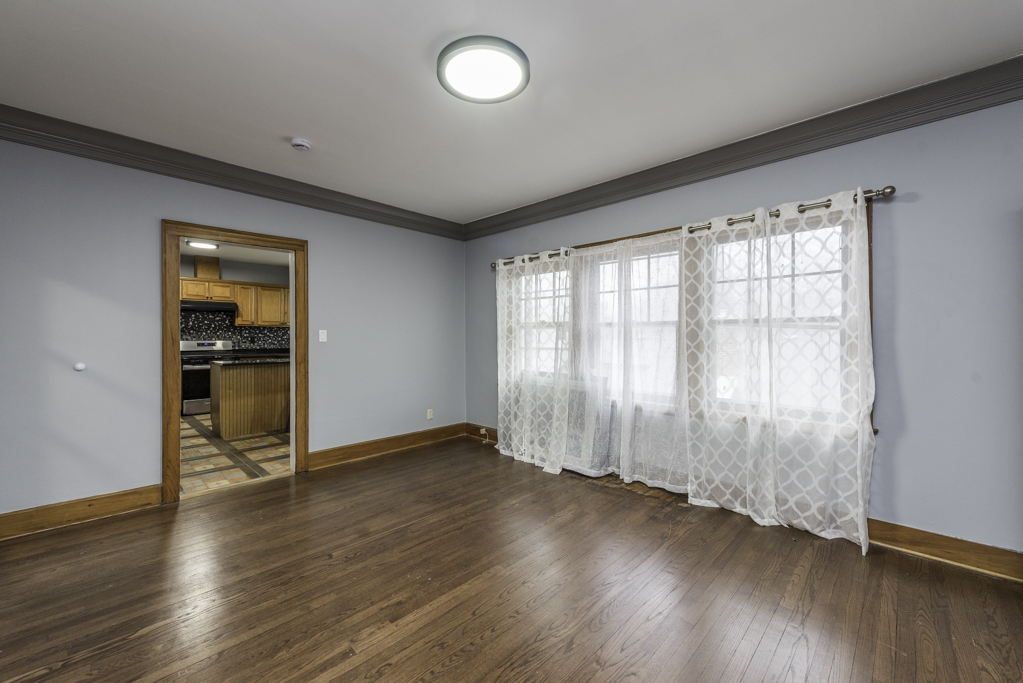 415 West Ridgeland Avenue, Unit 2 Waukegan, IL 60085 - Photo 14 of 25