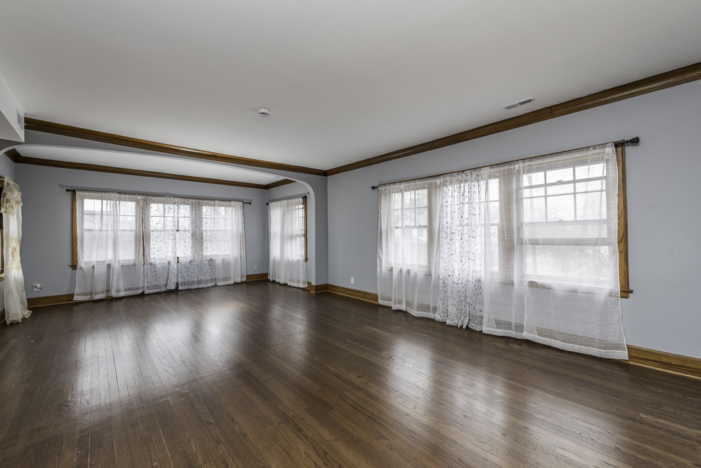 415 West Ridgeland Avenue, Unit 2 Waukegan, IL 60085 - Photo 17 of 25