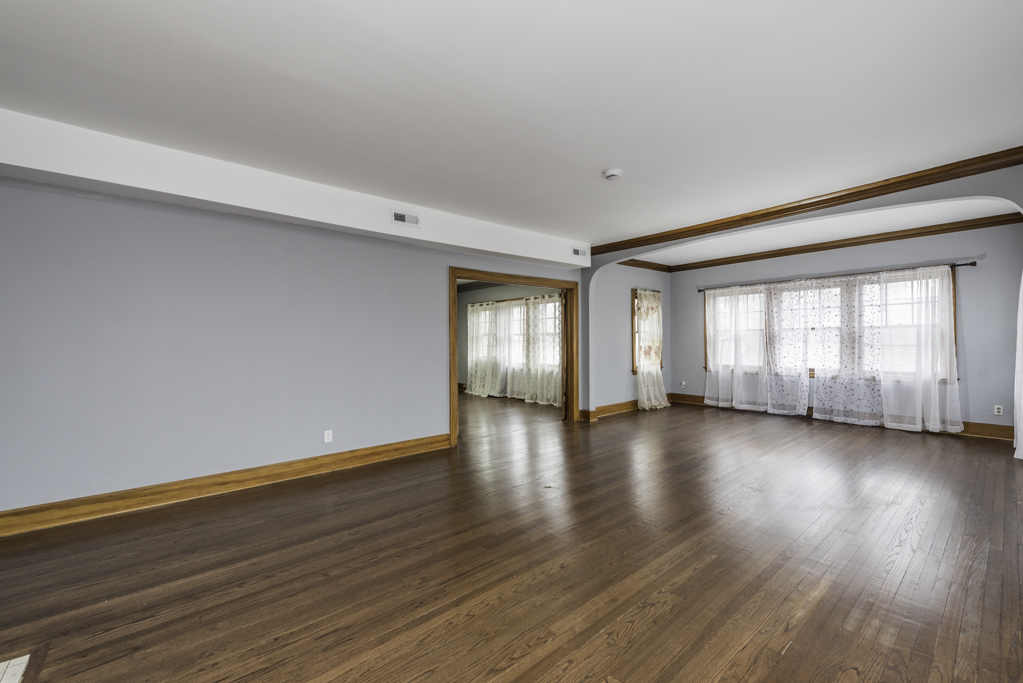 415 West Ridgeland Avenue, Unit 2 Waukegan, IL 60085 - Photo 18 of 25