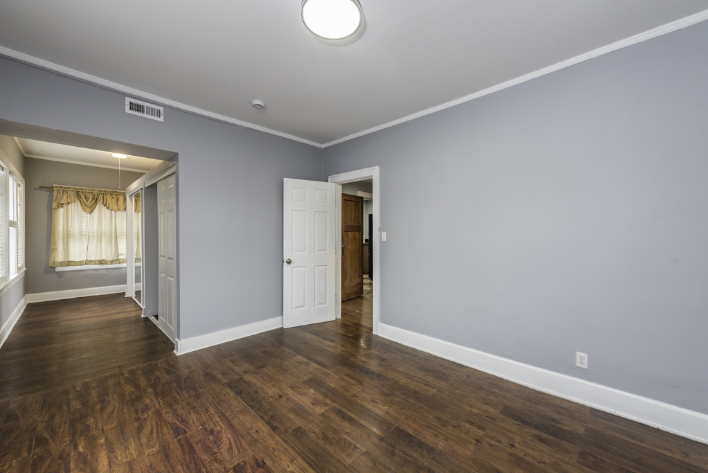 415 West Ridgeland Avenue, Unit 2 Waukegan, IL 60085 - Photo 20 of 25