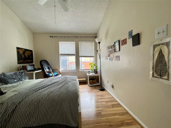 $1,900 | 2706 Salado Street, Unit 302, Austin, TX 78705