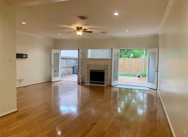 $2,950 | 4916 Maxie Street, Houston, TX 77007