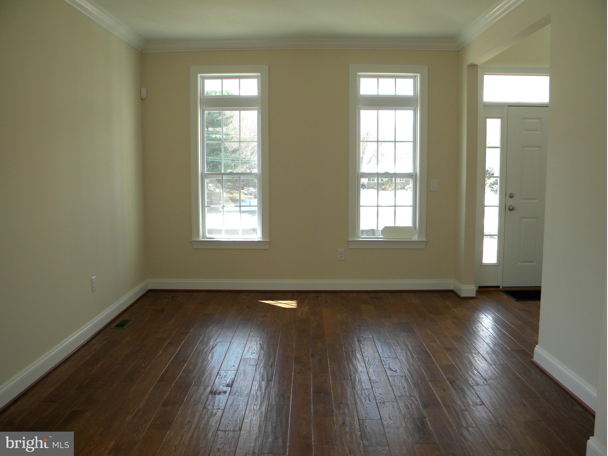 3401 Lyons Creek Road Dunkirk, MD 20754 - Photo 3 of 24 Living Room