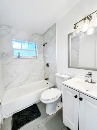 $3,000 | 207 Huron Place, West Palm Beach, FL 33409