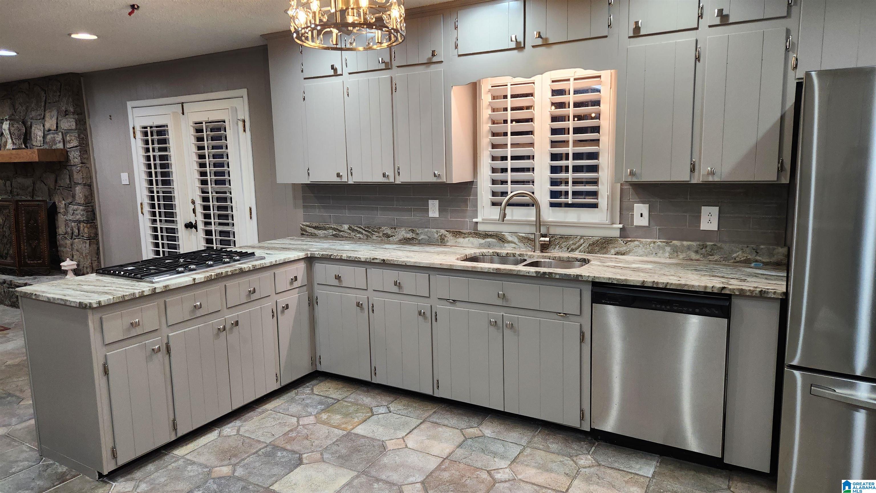 2172 Brookdale Road Gadsden, AL 35907 - Photo 18 of 76 Gallery Image 18