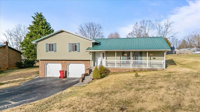 $179,900 | 262 Sunny Slopes Drive, Jonesborough, TN 37659