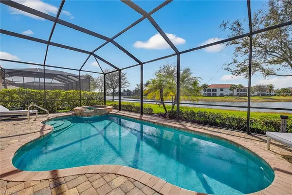 $1,150,000 | 3001 Aviamar Circle, Naples, FL 34114
