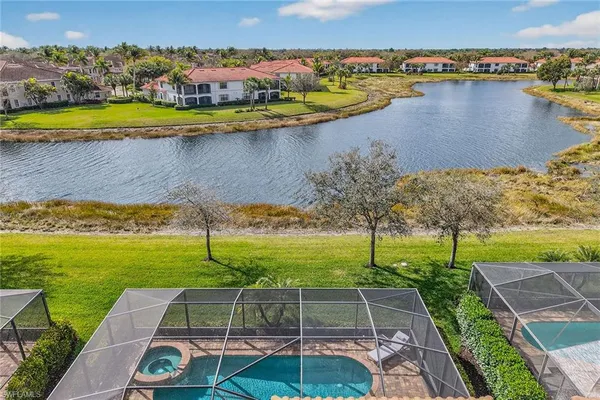 $1,150,000 | 3001 Aviamar Circle, Naples, FL 34114