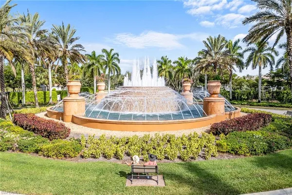 $1,150,000 | 3001 Aviamar Circle, Naples, FL 34114