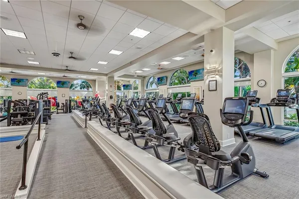 $1,150,000 | 3001 Aviamar Circle, Naples, FL 34114