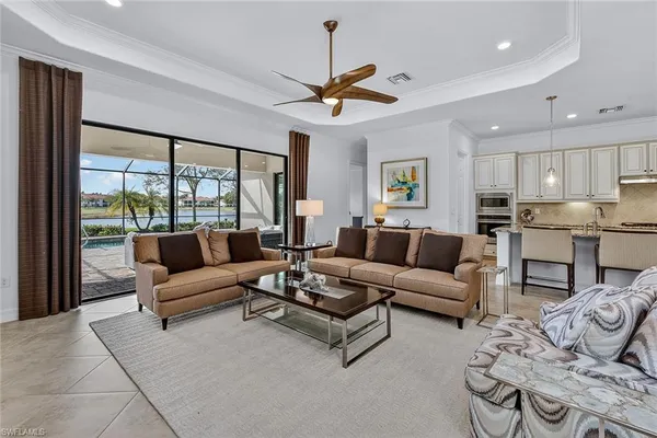 $1,150,000 | 3001 Aviamar Circle, Naples, FL 34114