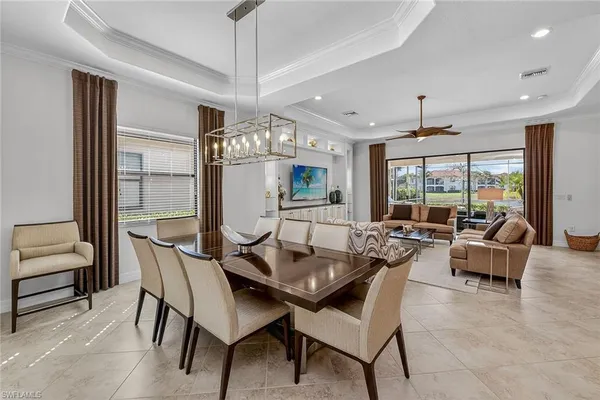$1,150,000 | 3001 Aviamar Circle, Naples, FL 34114